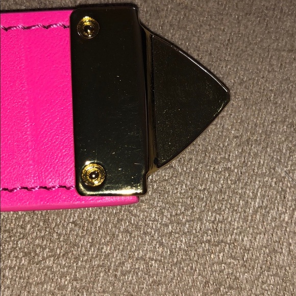 💗NWT Hot Pink Wide CC SKYE Leather Cuff Bracelet - Picture 5 of 8